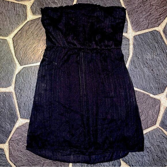 Volcom Stone Strapless Little Black Mini Dress Size Small - Picture 1 of 7